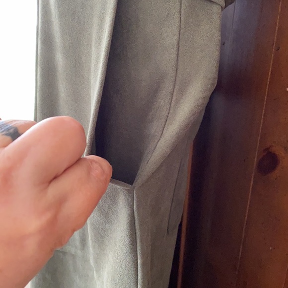 Banana republic Jumpsuit forest green Sleeveless. Size 0 petite Suede s - Picture 5 of 14